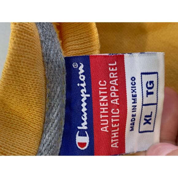 Champion Women's Crew Neck Pullover Sweater Long Sleeve Yellow Size XL - Picture 3 of 5